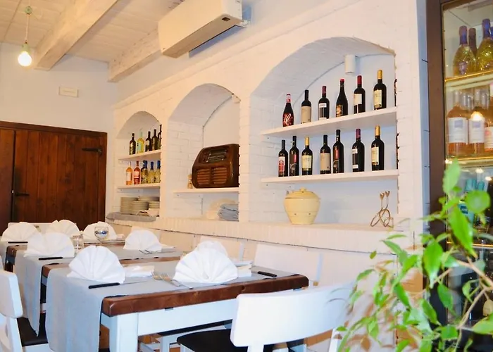 Alojamento de Acomodação e Pequeno-almoço La Bottega 3*